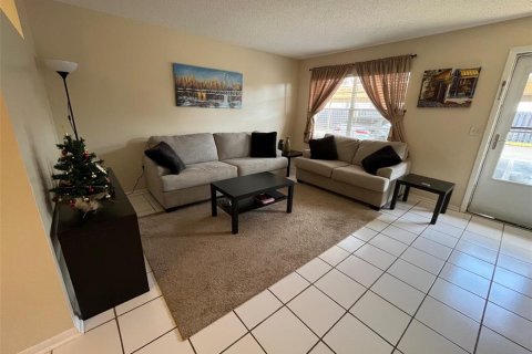 Condo in Palm Harbor, Florida, 1 bedroom  № 1911425 - photo 8