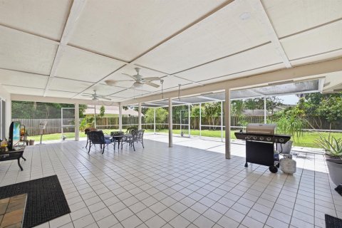 House in Wellington, Florida 3 bedrooms, 191.1 sq.m. № 2256423 - photo 20