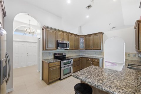 House in Wellington, Florida 3 bedrooms, 191.1 sq.m. № 2256423 - photo 2