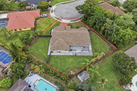 House in Wellington, Florida 3 bedrooms, 191.1 sq.m. № 2256423 - photo 26