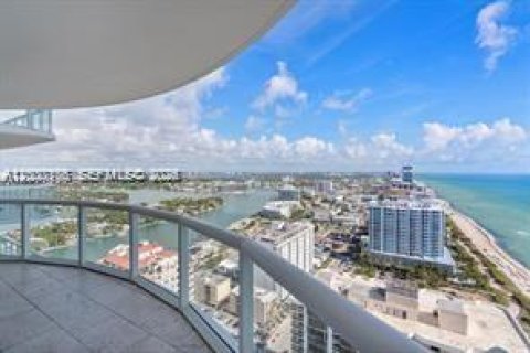 Copropriété à vendre à Miami Beach, Floride: 1 chambre, 106.93 m2 № 2066374 - photo 3