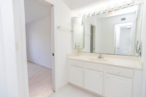 Copropriété à vendre à Vero Beach, Floride: 2 chambres, 109.62 m2 № 2078361 - photo 18
