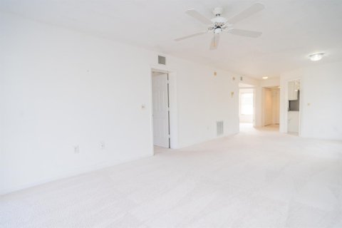 Copropriété à vendre à Vero Beach, Floride: 2 chambres, 109.62 m2 № 2078361 - photo 10