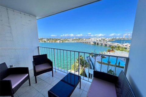 Copropriété à louer à North Bay Village, Floride: 1 chambre, 87.33 m2 № 1779814 - photo 2