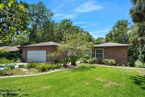 House in Ormond Beach, Florida 3 bedrooms, 212.1 sq.m. № 1796076 - photo 4