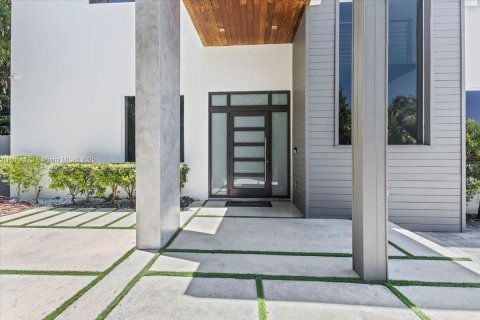 Casa en venta en Miami, Florida, 5 dormitorios, 549.15 m2 № 1881457 - foto 4