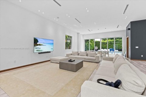 Casa en venta en Miami, Florida, 5 dormitorios, 549.15 m2 № 1881457 - foto 7