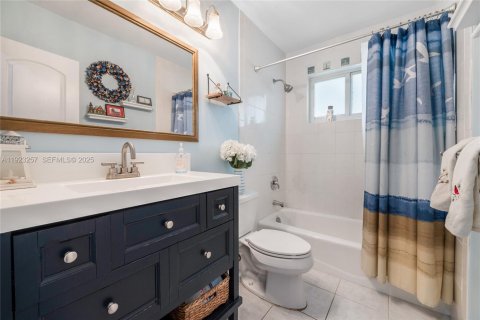 Casa en venta en Palmetto Bay, Florida, 3 dormitorios, 176.7 m2 № 1983624 - foto 14