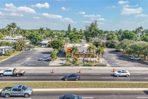 Immobilier commercial à vendre à North Fort Myers, Floride: 321.44 m2 № 2205649 - photo 4