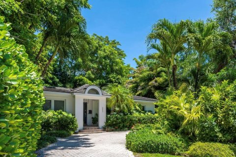 House in Miami, Florida 3 bedrooms, 193.05 sq.m. № 1799266 - photo 1
