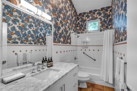 House in Miami, Florida 3 bedrooms, 193.05 sq.m. № 1799266 - photo 18