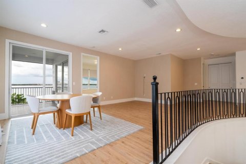 Casa en venta en Orlando, Florida, 5 dormitorios, 580.08 m2 № 1915055 - foto 27