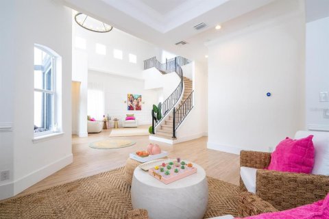 Casa en venta en Orlando, Florida, 5 dormitorios, 580.08 m2 № 1915055 - foto 8