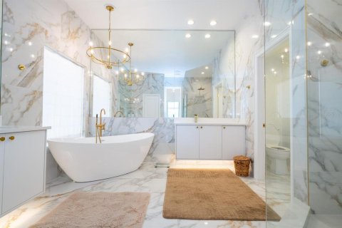 Casa en venta en Orlando, Florida, 5 dormitorios, 580.08 m2 № 1915055 - foto 19