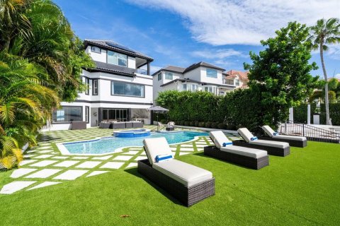 Casa en venta en Orlando, Florida, 5 dormitorios, 580.08 m2 № 1915055 - foto 2