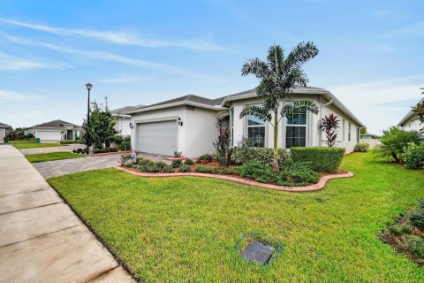 House in Port St. Lucie, Florida 2 bedrooms, 190.91 sq.m. № 2394722 - photo 3