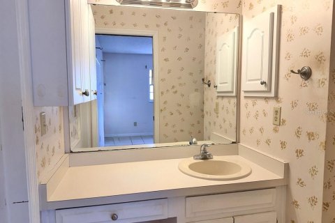 House in Apopka, Florida 3 bedrooms, 143.72 sq.m. № 2393598 - photo 10