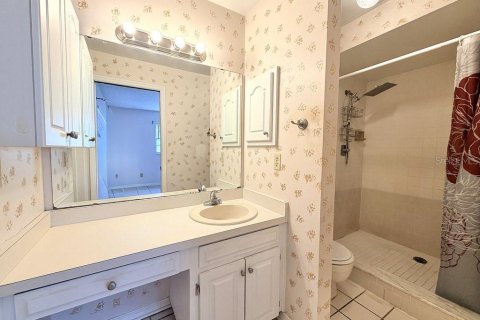 House in Apopka, Florida 3 bedrooms, 143.72 sq.m. № 2393598 - photo 12