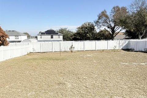 House in Winter Haven, Florida 4 bedrooms, 211.63 sq.m. № 2207848 - photo 26