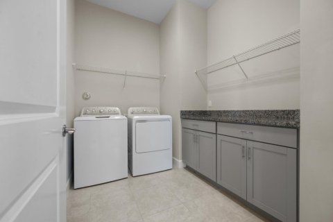 House in Westlake, Florida 4 bedrooms, 286.32 sq.m. № 2392822 - photo 30