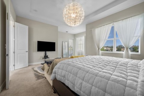 House in Westlake, Florida 4 bedrooms, 286.32 sq.m. № 2392822 - photo 24
