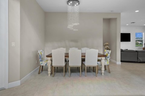 House in Westlake, Florida 4 bedrooms, 286.32 sq.m. № 2392822 - photo 8