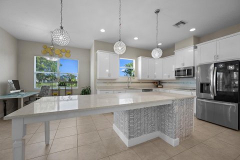 House in Westlake, Florida 4 bedrooms, 286.32 sq.m. № 2392822 - photo 13