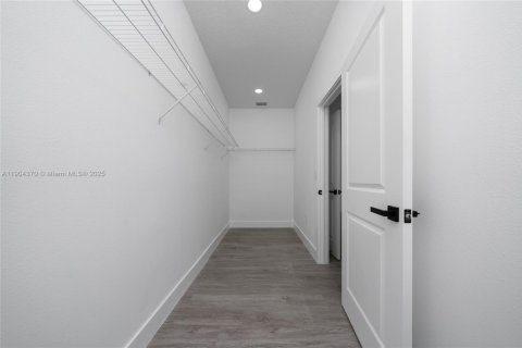 Casa en venta en Palm Bay, Florida, 4 dormitorios № 1954912 - foto 24