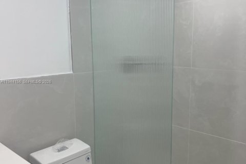 Снять в аренду виллу или дом в Хайалиа, Флорида 2 спальни, 178м2, № 2000364 - фото 2