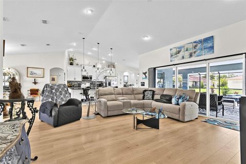 Villa ou maison à vendre à Palm Coast, Floride: 3 chambres, 212.1 m2 № 2334265 - photo 13