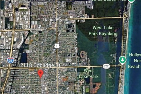 Villa ou maison à vendre à Hollywood, Floride: 2 chambres, 65.03 m2 № 2048327 - photo 3