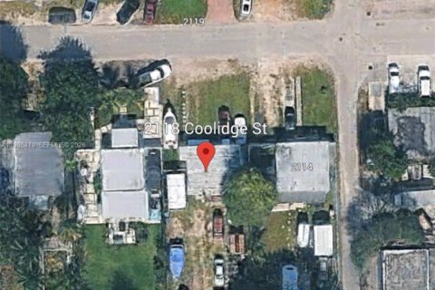 Villa ou maison à vendre à Hollywood, Floride: 2 chambres, 65.03 m2 № 2048327 - photo 4