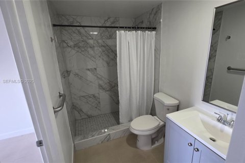 Condominio en alquiler en Miami, Florida, 3 dormitorios, 131.46 m2 № 1987150 - foto 10