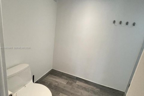 Apartment in Miami, Florida 2 bedrooms, 160.07 sq.m. № 2052838 - photo 22