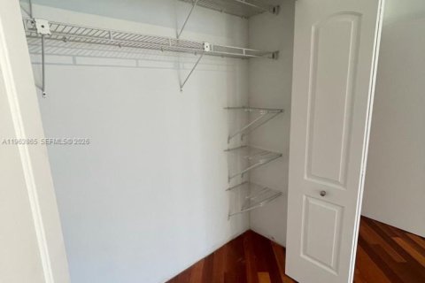 Apartment in Miami, Florida 2 bedrooms, 160.07 sq.m. № 2052838 - photo 30