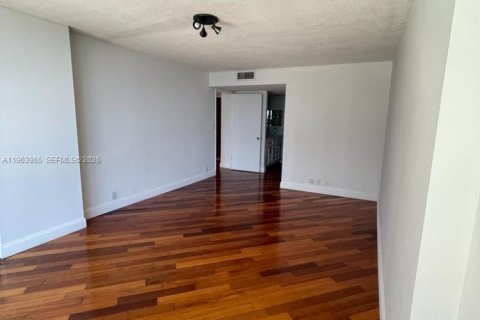 Apartment in Miami, Florida 2 bedrooms, 160.07 sq.m. № 2052838 - photo 26