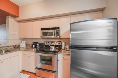 Touwnhouse à vendre à Aventura, Floride: 3 chambres, 137.59 m2 № 2248179 - photo 12