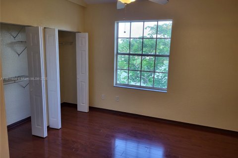 Copropriété à louer à Sunrise, Floride: 3 chambres, 112.6 m2 № 1959869 - photo 2