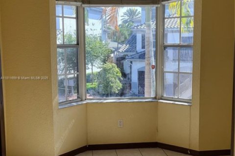 Copropriété à louer à Sunrise, Floride: 3 chambres, 112.6 m2 № 1959869 - photo 11