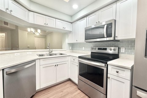 Снять в аренду кондоминиум в Палм-Бич-Гарденс, Флорида 3 спальни, 122.26м2, № 2048615 - фото 12