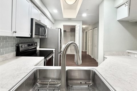 Снять в аренду кондоминиум в Палм-Бич-Гарденс, Флорида 3 спальни, 122.26м2, № 2048615 - фото 5