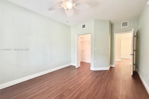 Снять в аренду кондоминиум в Палм-Бич-Гарденс, Флорида 3 спальни, 122.26м2, № 2048615 - фото 7