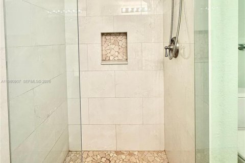 Снять в аренду кондоминиум в Палм-Бич-Гарденс, Флорида 3 спальни, 122.26м2, № 2048615 - фото 10