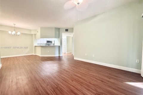 Снять в аренду кондоминиум в Палм-Бич-Гарденс, Флорида 3 спальни, 122.26м2, № 2048615 - фото 2