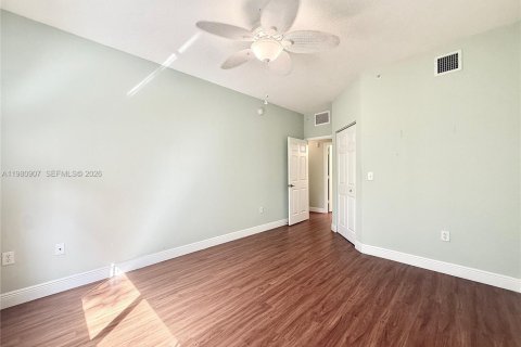 Снять в аренду кондоминиум в Палм-Бич-Гарденс, Флорида 3 спальни, 122.26м2, № 2048615 - фото 24