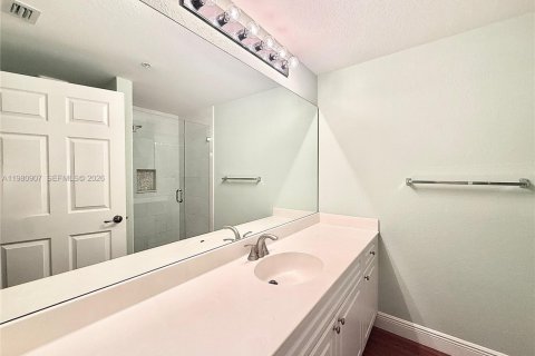 Снять в аренду кондоминиум в Палм-Бич-Гарденс, Флорида 3 спальни, 122.26м2, № 2048615 - фото 9