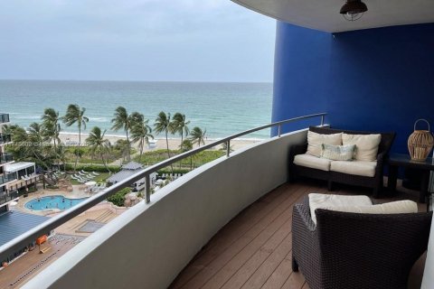 Copropriété à louer à Miami Beach, Floride: 2 chambres, 126.35 m2 № 1730452 - photo 17