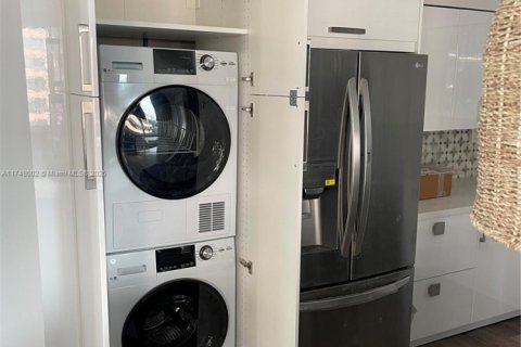 Copropriété à louer à Miami Beach, Floride: 2 chambres, 126.35 m2 № 1730452 - photo 7