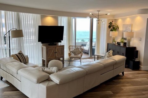 Copropriété à louer à Miami Beach, Floride: 2 chambres, 126.35 m2 № 1730452 - photo 3