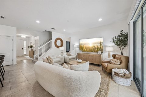 Villa ou maison à vendre à Davenport, Floride: 6 chambres, 340.49 m2 № 2096302 - photo 5